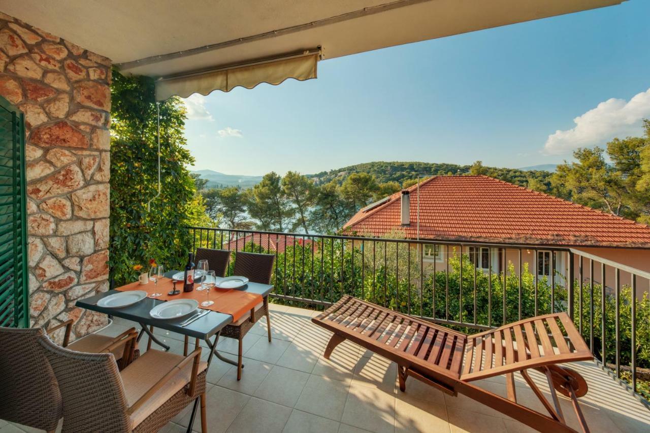 Figa Apartman Benko Milatic Jelsa  Exteriér fotografie