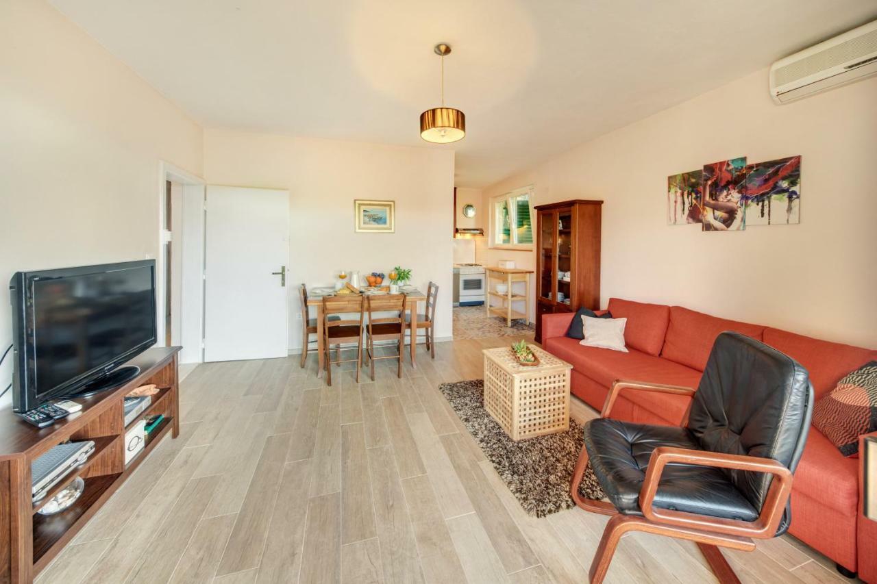 Figa Apartman Benko Milatic Jelsa  Exteriér fotografie